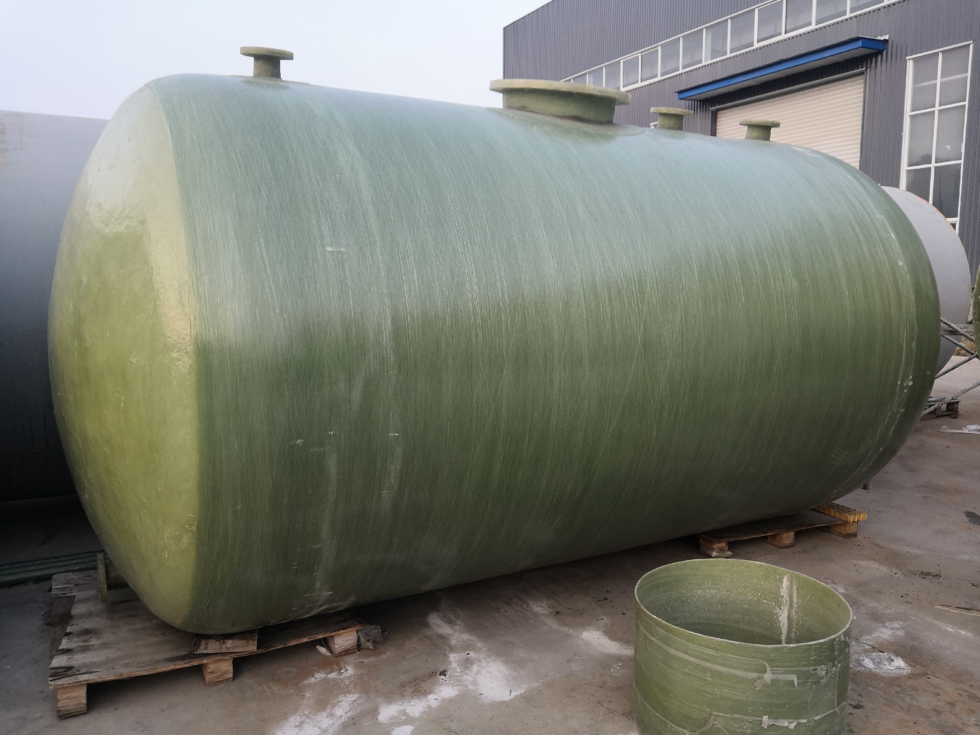 烏魯木齊達(dá)板城運(yùn)輸罐工程施工廠家-加工安裝定做