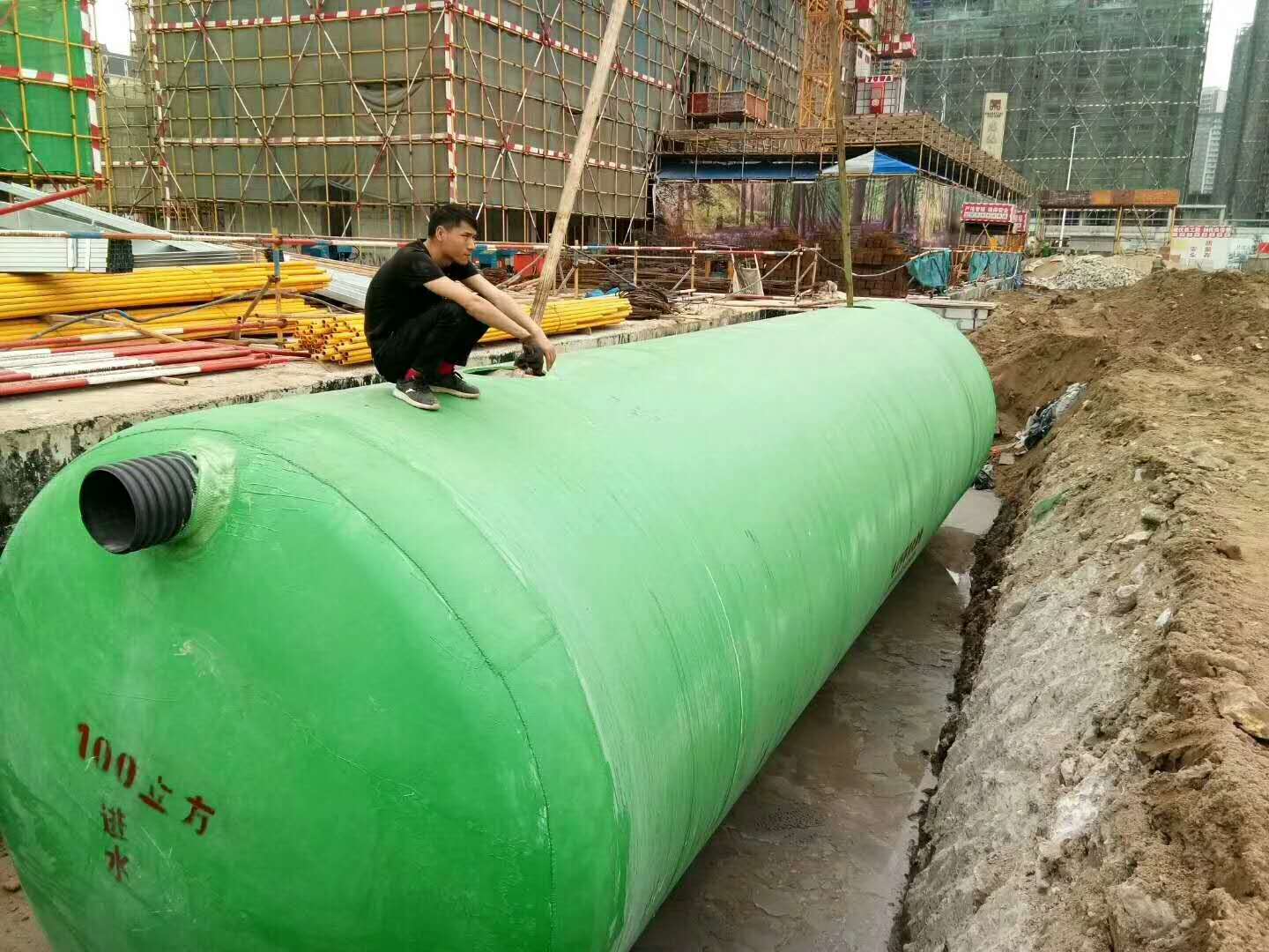 伊春居民小區(qū)玻璃鋼化糞池公司品牌設(shè)備-廠家直銷價格