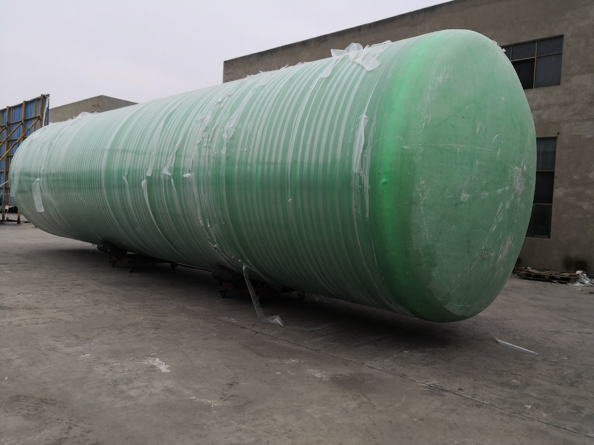 烏魯木齊達板城民用建筑玻璃鋼化糞池公司品牌設(shè)備-廠家直銷價格