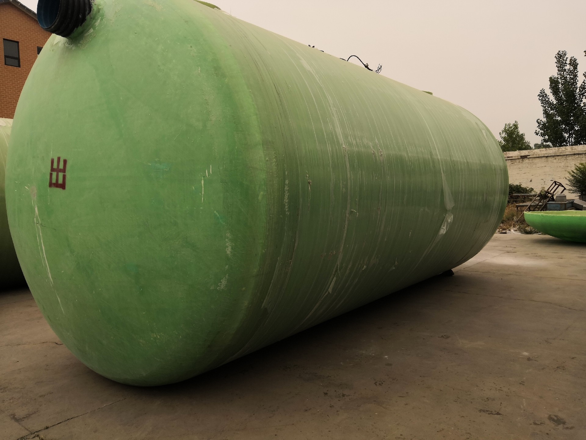 德令哈企業(yè)生活區(qū)玻璃鋼化糞池工程施工廠家-加工安裝定做